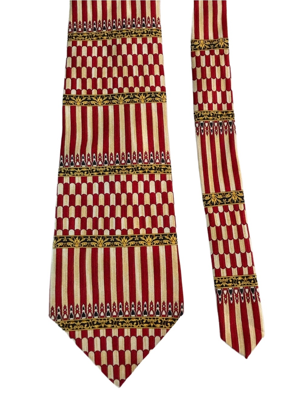 METROPOLITAN MUSEUM of ART Masterworks Collection Red & Gold Silk Tie